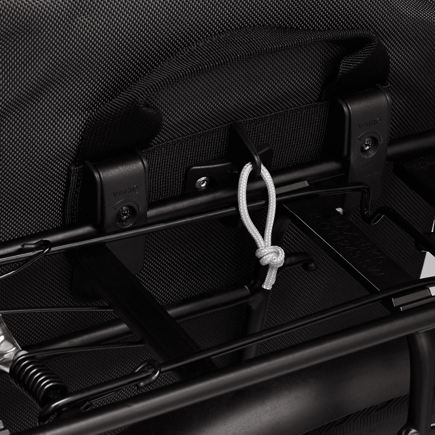 500 Waterproof Pannier Rack Bike Bag 20L 7 500 Waterproof Pannier Rack Bike Bag 20L - Image 5