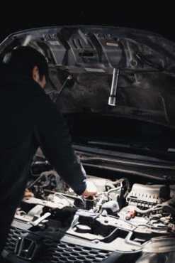 NEBO Newton 750 Lumen Torch -Outdoor Camping Store k4cfd48b3c137219fd958940ab6c9191f